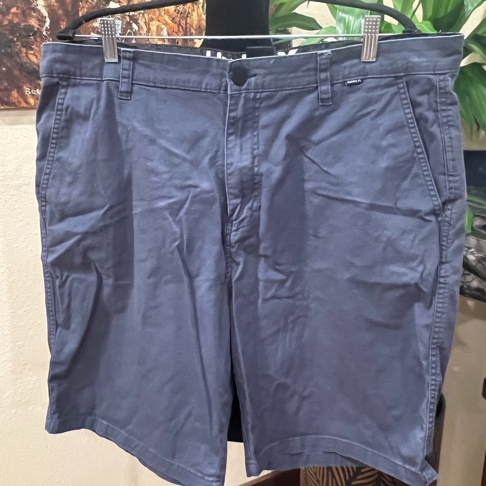 Hurley shorts size 38 in GUC
